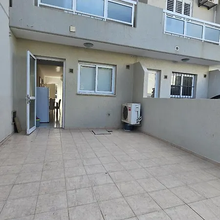 別荘 Alex's House Strovolos