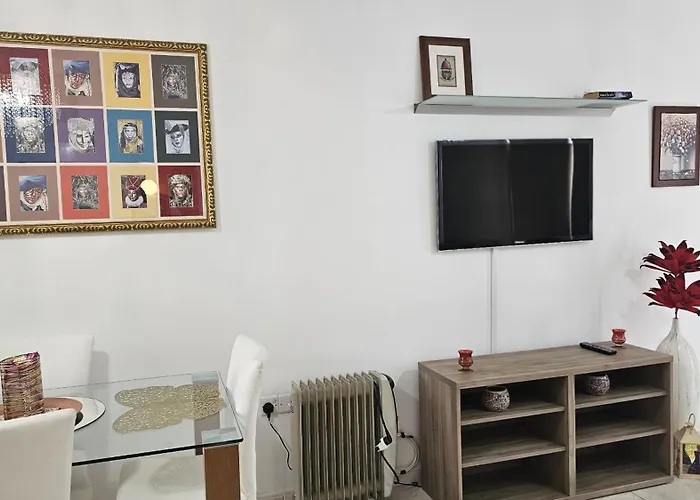 Alex's House Strovolos